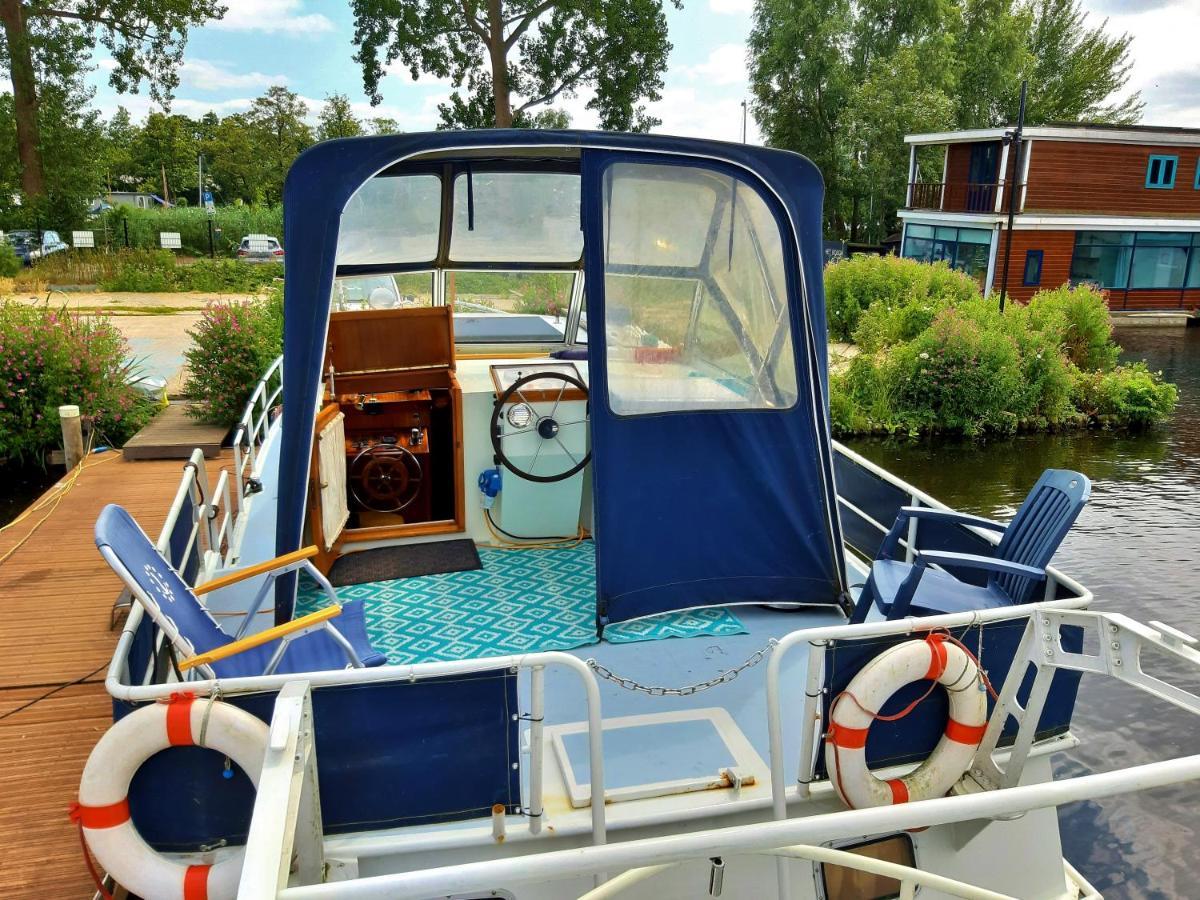 Motor Yacht Amstelle Hotel Амстердам Екстериор снимка
