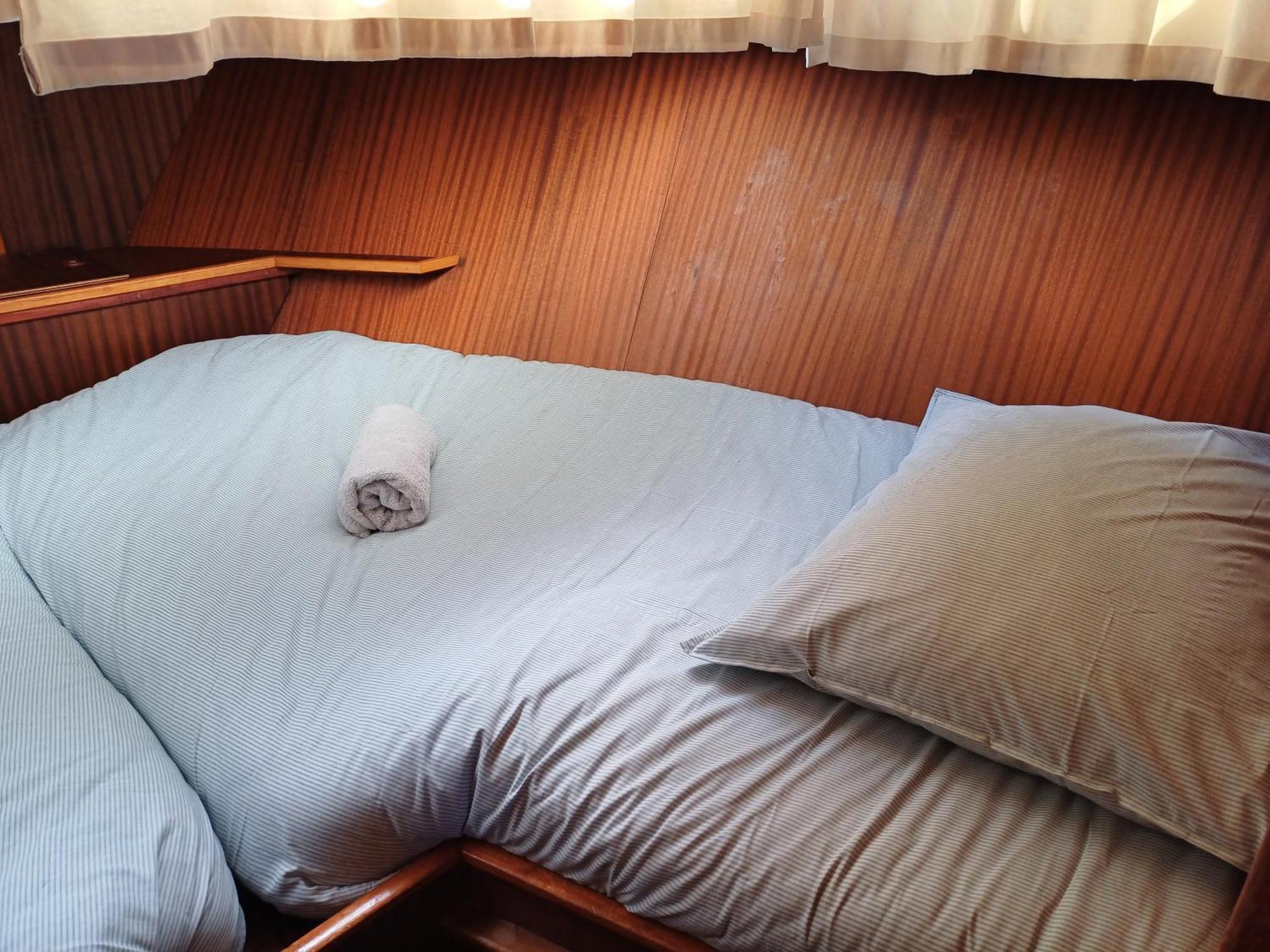 Motor Yacht Amstelle Hotel Амстердам Екстериор снимка